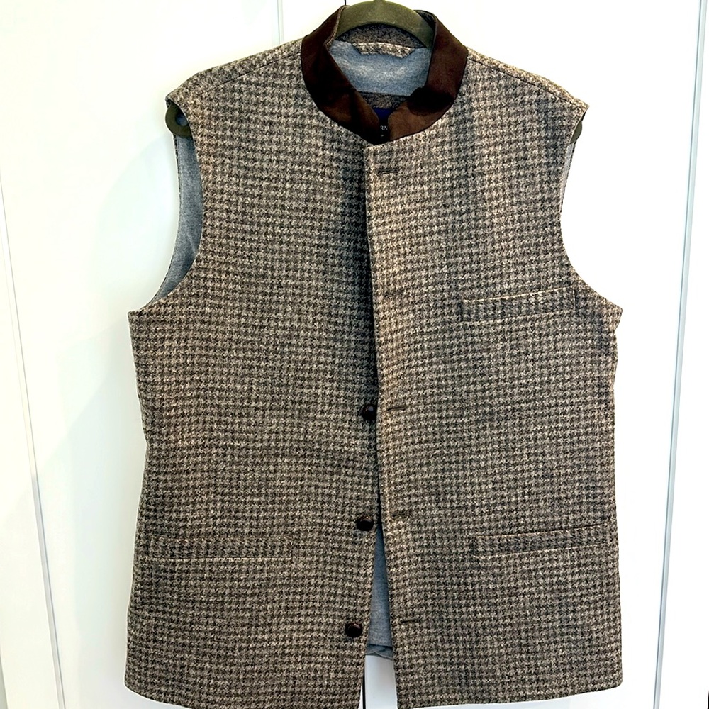 BRITISH 100% WOOL VEST